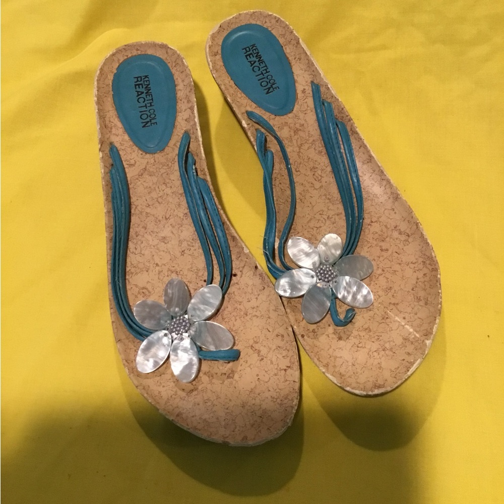 Kenneth Cole Reaction Women’s Teal and Silver Floral Sandals SZ 8.5